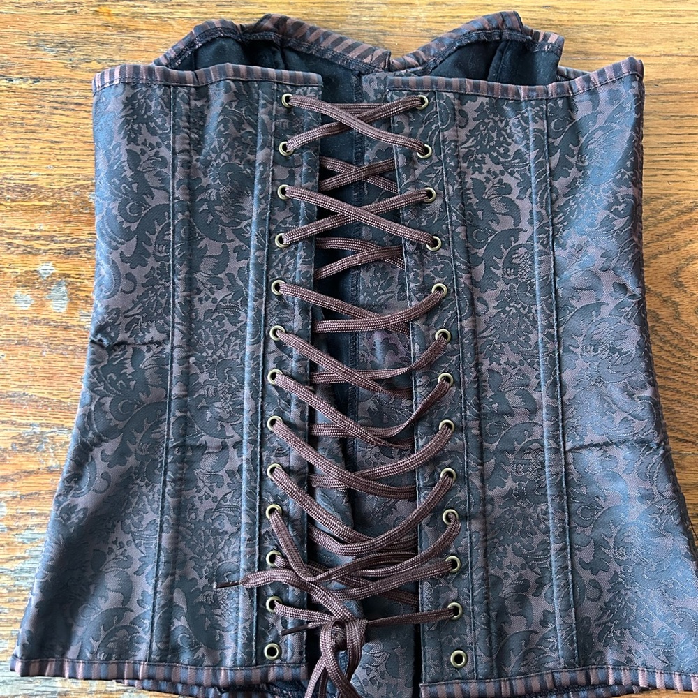 Brown Brocade Corset with Brass Clasps - Picture 2 of 2